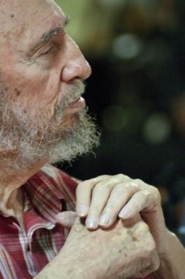 Fidel con los jóvenes: El hombre no puede perder la oportunidad de sobrevivir con todo lo que sabe hoy