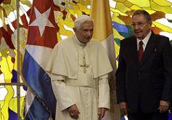 Raúl Castro a Benedicto XVI: Cuba lo recibe con afecto y respeto y se siente honrada con su presencia